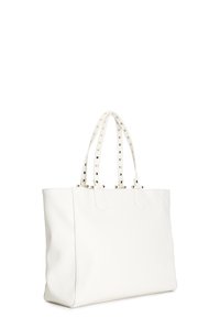 Borsa tote bianca realizzata in materiale testurizzato, con manici borchiati, una forma strutturata e pannelli laterali angolari.