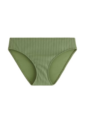 Vihreät ribbineulotut bikinihousut, keskitason leikkaus ja kohtuullinen peittävyys valkoisella taustalla.