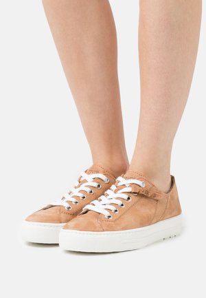 Sneakers laag - natural