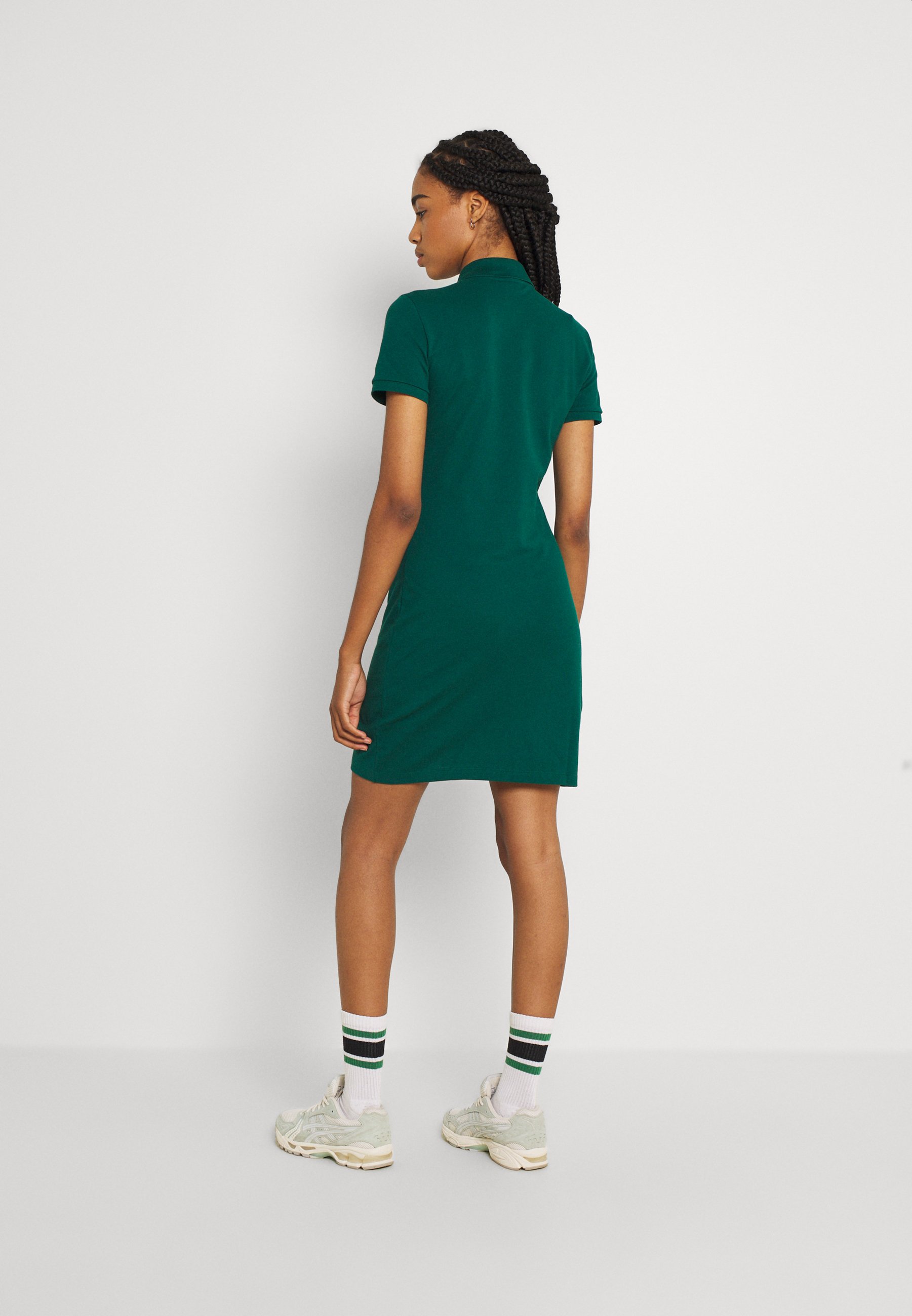 robe lacoste verte