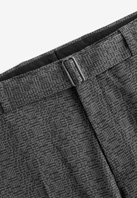 Next EDIT  CHECK  REGULAR FIT - Kelnės - grey