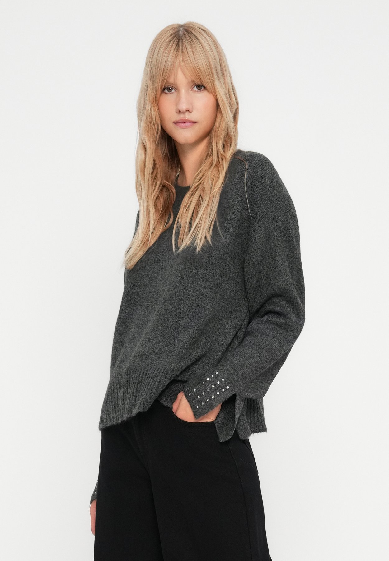 ONLOHIO O NECK BLING PULLOVER