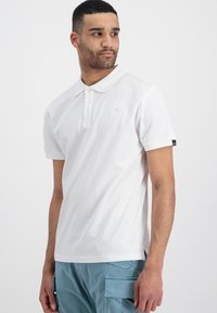 Alpha Industries X-FIT  - Pólóing - white