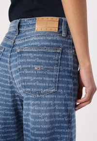 Tommy Jeans CLAIRE - Jeans Relaxed Fit - denim dark
