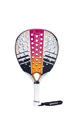 Babolat padelracket med en triangulær form, blandet sort, hvid og pink design, perforeret overflade og tekstureret greb.