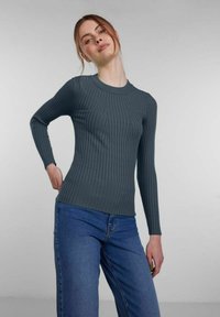 Pieces PCCRISTA O NECK  - Strickpullover - ombre blue