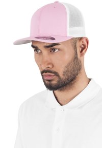 Flexfit TRUCKER 2-TONE - Sapka - pink/wht