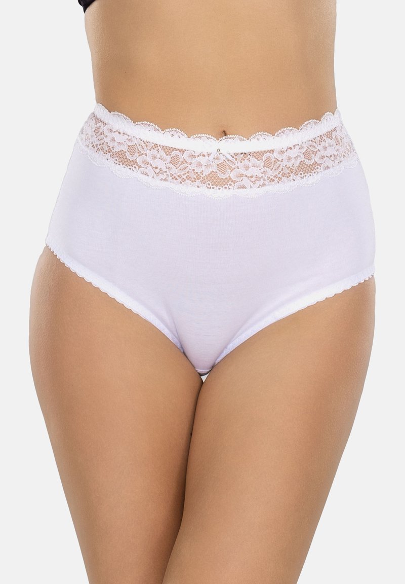 Witte high-waisted onderbroek met een delicate kanten tailleband met een golvende rand, gemaakt van zacht katoen, met een eenvoudig ontwerp.