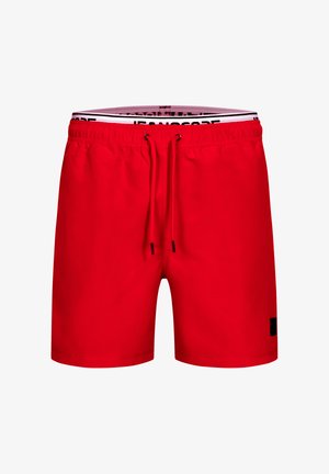 Rote Herrenbadeshorts mit elastischem Bund, verstellbarem Kordelzug und schwarzem Markenetikett am unteren rechten Bein.