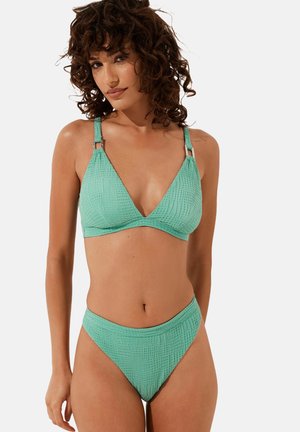 Bikini set u mint zelenoj boji s teksturiranim materijalom, trokutastim topom s podesivim trakama i visokim dnom s glatkim pojasom.