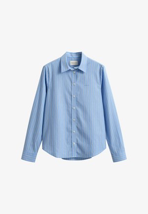 Chemise à manches longues bleu clair à boutons, avec des rayures verticales blanches et jaunes, col pointu et ourlet arrondi.