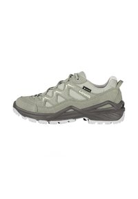 Hellgraue Wanderschuhe mit einer strukturierten Oberfläche, verstärkter Zehenpartie und kontrastierenden dunkelgrauen Akzenten. Sie verfügen über eine griffige Gummisohle und atmungsaktive Einsätze.