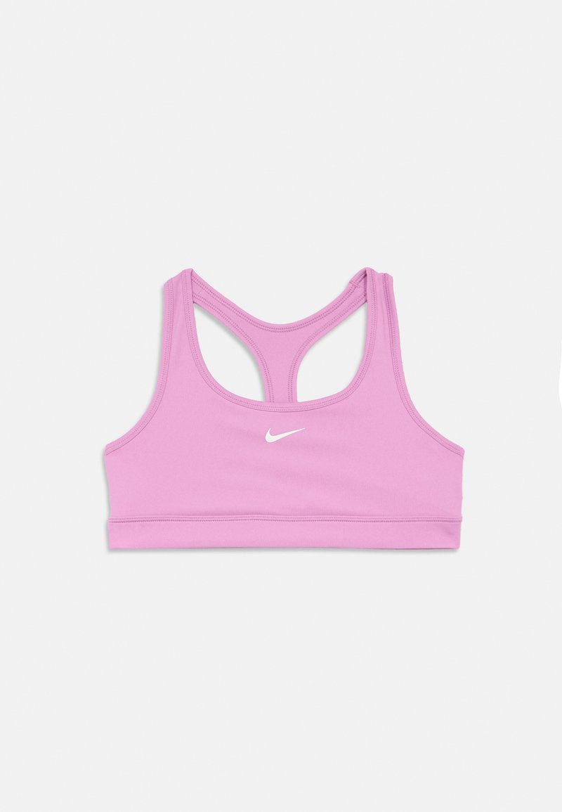 Ružová športová podprsenka s jednofarebným dizajnom, so strihom racerback, kontrastným bielym logom vpredu a elastickou spodnou páskou.