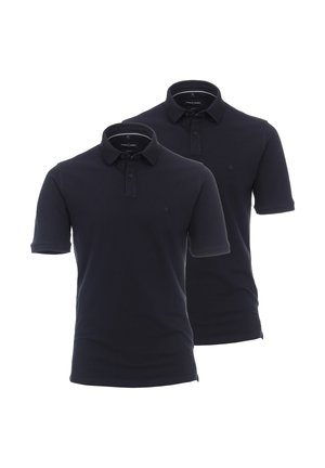 Due magliette polo blu navy realizzate in tessuto morbido, con maniche corte, colletto e un logo discreto sul petto.