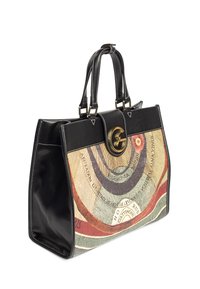 Borsa a spalla nera in pelle con una parte anteriore in tessuto a motivo caratterizzata da cerchi concentrici in colori tenui, accessori in oro e spallacci doppi.