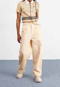 adidas Originals Kapsáče - beige