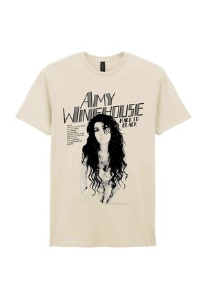 Beige T-shirt with black and white graphic of Amy Winehouse, text "Amy Winehouse Back to Black," and song titles listed.