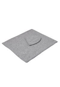 Grau gefütterte Decke mit abgerundeten Ecken und weicher Textur, ausgestattet mit einem kleinen dreieckigen Überhang, ideal für Wärme und Komfort.