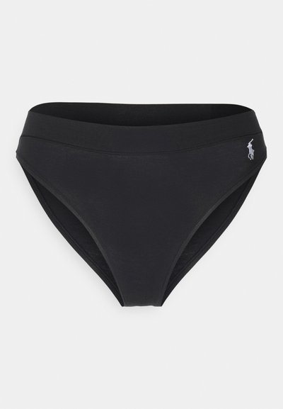 Czarne majtki bikini z gładkiej tkaniny, z szerokim paskiem, umiarkowanym zakryciem i małym haftowanym logo na biodrze.