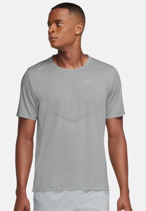 Basic T-shirt - smoke grey reflective silv