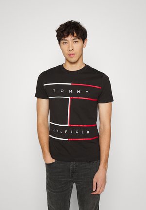 LARGE FLAG TEE - T-shirt z nadrukiem - black