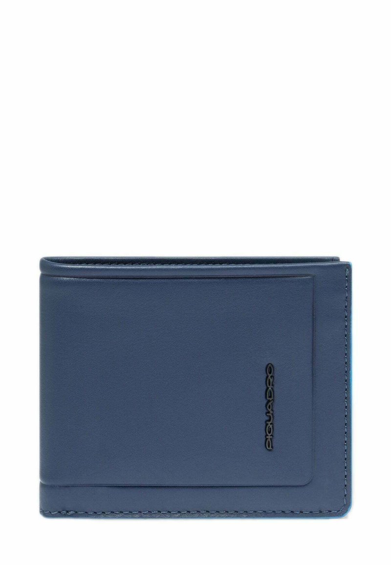 Portafoglio bifold in pelle blu con cuciture a vista e piccolo logo del marchio inciso nell'angolo anteriore.