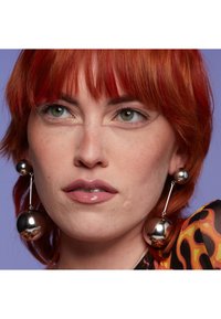 NYX Professional Makeup SHINE LOUD HIGH PIGMENT LIP SHINE - Flytande läppstift - fierce