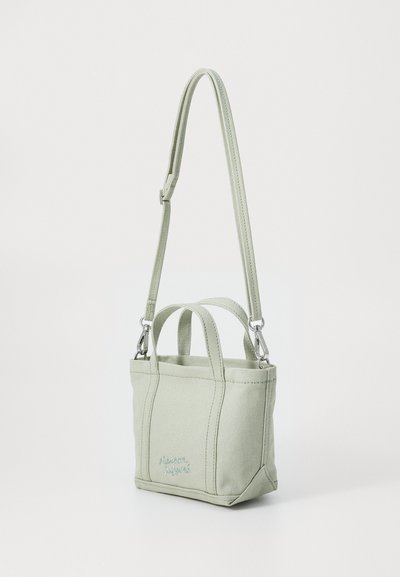 Maison Kitsuné FOX HEAD MINI - Τσάντα χειρός - court green