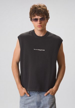 Bershka EMBROIDERED WORKER - TSHIRT - Top - black