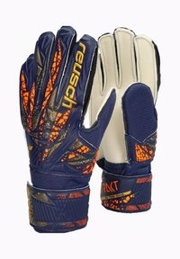 Guanti da portiere Reusch in blu navy e arancione. Presentano una presa texture, dita imbottite e cinturini da polso regolabili per una vestibilità sicura.
