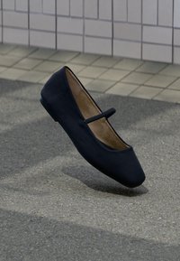 Δεν επιλέχθηκε, black