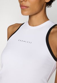 Endless ESSENTIAL - Top - white