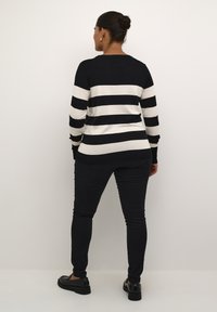 Kaffe Curve - Sweter