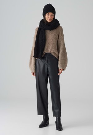 Scarf - black
