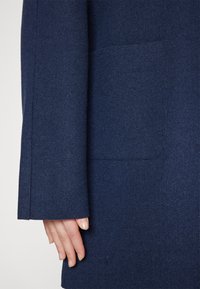 VILA VIJUICE BELT JACKET - Klasisks mētelis - navy blazer