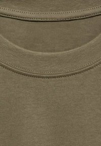 Thumbnail Image 6