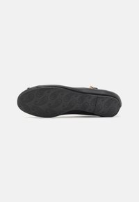Anna Field Bailarinas con hebilla - black