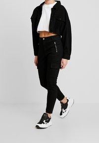 Missguided Petite Jeansjacka - black
