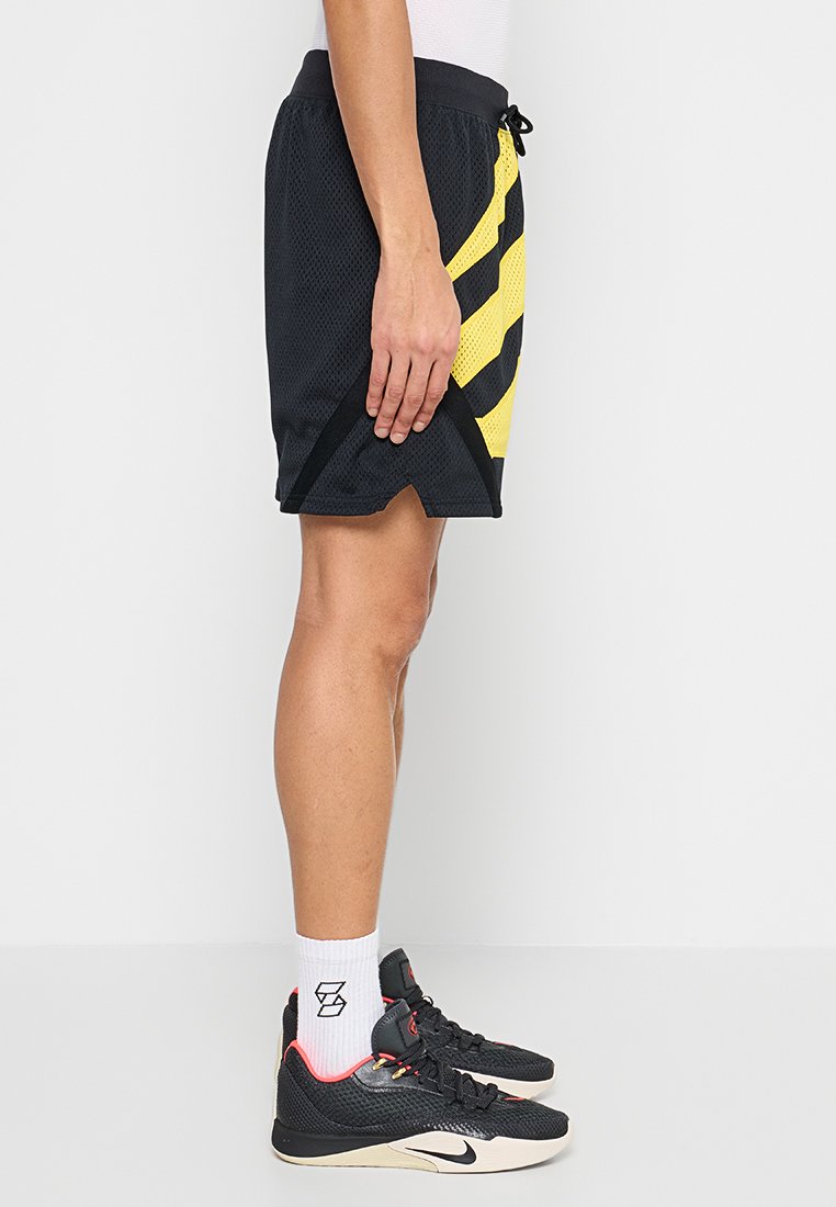 Kurze Sporthose