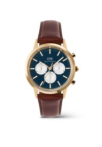 Orologio chronograph con cassa in oro, quadrante blu, tre sottoquadranti bianchi e cinturino in pelle marrone. Presenta indici e lancette delle ore in oro.
