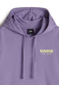 Felpa viola realizzata in tessuto morbido, dotata di tasca a marsupio, cordini e un grande logo "VANS 1966" in verde chiaro sul davanti.