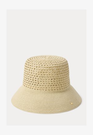 Beige geweven vissershoed met een ademende open geweven kroon en een brede, stevige rand met gestructureerde banden.