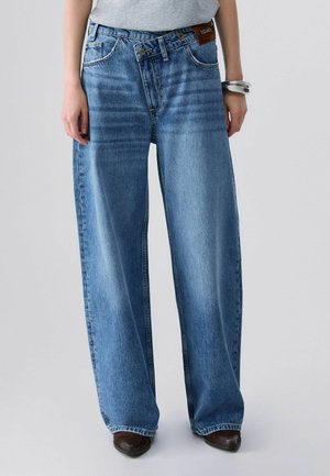 LIU JO, LIU JO STRAIGHT JEANS WITH ASYMMETRIC WAISTBAND - Jeans a sigaretta - blue