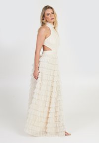 BEAUUT Vestido de fiesta - cream