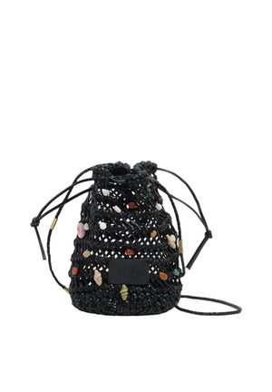 Czarna pleciona torba na sznurki ozdobiona małymi, wielobarwnymi koralikami i muszlami, z plecionym paskiem i przednią metką.