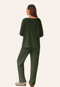 Cupshe SET oliwkowy