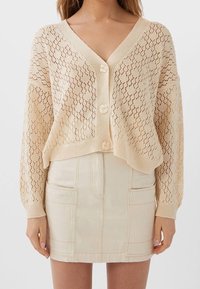 Stradivarius Neuletakki - white