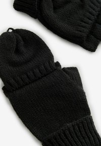 Next WITH ATTACHMENT - REGULAR FIT - Luffer - black