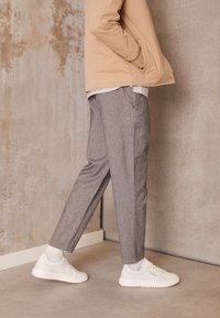 Selected Homme Tygbyxor - black