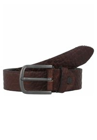 Bruine leren riem met een gestileerd patroon, voorzien van een rechthoekige zilveren metalen sluiting en een glad leren uiteinde voor eenvoudig vastmaken.